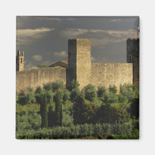 Omwalde stad Monteriggioni, in de provincie Magneet