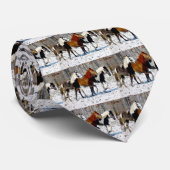 On fait du cheval autour de Cravate (Roulé)