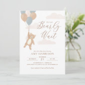 On peut attendre Blue Boy Baby shower Invitation (Debout devant)