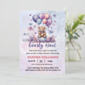 on peut attendre des invitations pour la douche de (Debout devant)