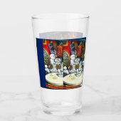 Onaangedaan door uitdaging glas (Voorkant)