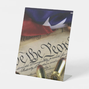 Onafhankelijkheidsverklaring   reclamebord met voetstuk