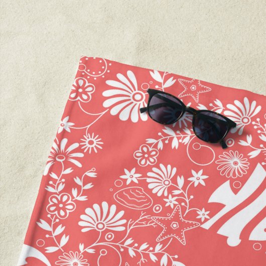 Onder het Ocean Coral Pattern Strandlaken (In situ)