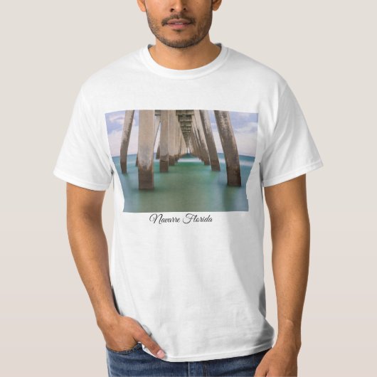 Onder Navarra Beach Pier T-Shirt (Voorkant)