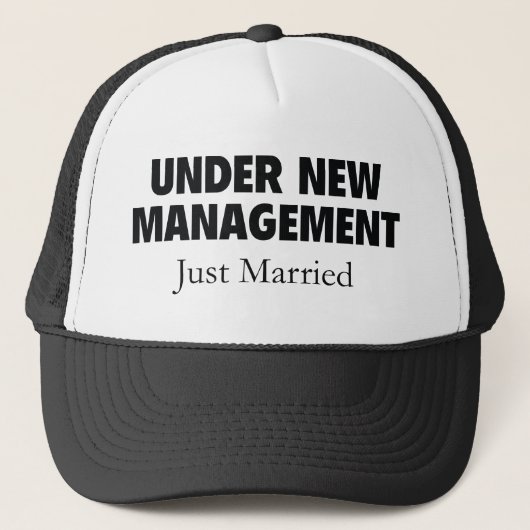 Onder Nieuw Beheer. Just Married. Trucker Pet (Voorkant)