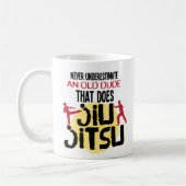 Onderschat nooit de Mok van Old guy Jiu Jitsu Coff (Links)