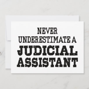 Onderschat nooit een Justitiële Assistent Kaart