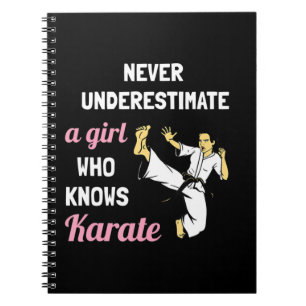 Onderschat nooit een meisje dat Karate Girl G kent Notitieboek