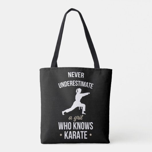 Onderschat nooit een meisje dat Karate Martia kent Draagtas (Achterkant)