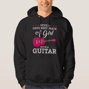 Onderschat Nooit Een Meisje Met Een Gitaar Hoodie