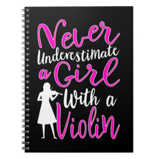 Onderschat nooit een meisje met een Violin Cool Co Notitieboek