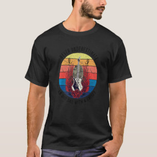 Onderschat nooit een oud Man met een gitaar 1 T-shirt