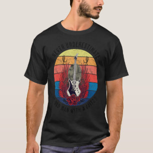 Onderschat nooit een oud Man met een gitaar T-shirt