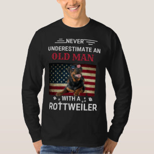 Onderschat nooit een oud Man met een rottweiler T-shirt