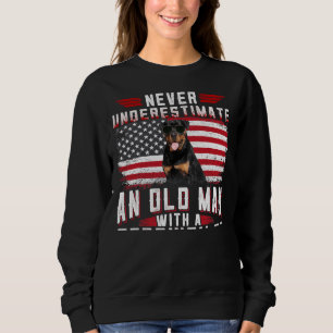 Onderschat nooit een oud Man met een Rottweiler U Trui