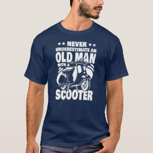 Onderschat nooit een oud Man met een scooter pa T-shirt