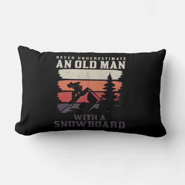 Onderschat nooit een oud man met een snowboard kussen (Voorkant)