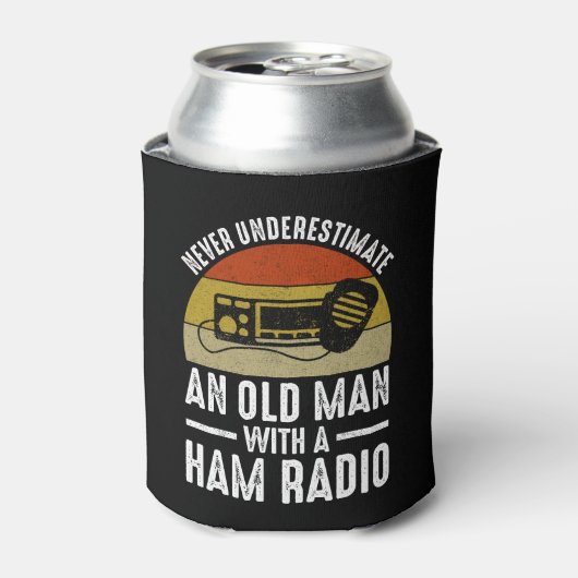 Onderschat nooit een oud Man met een uurradio Blikjeskoeler (Blikje Voorkant)