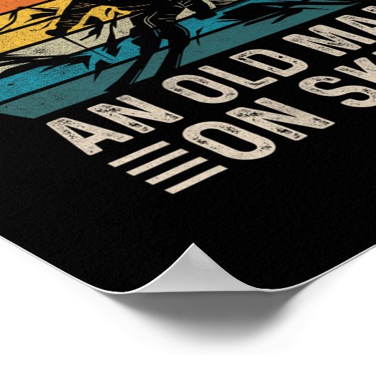 Onderschat nooit een oud Man op schamele kiïne Poster (Hoek)