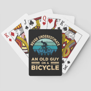 Onderschat nooit een oude kerel die grappig is pokerkaarten