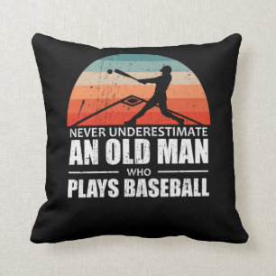 Onderschat nooit een oude man die honkbal speelt kussen