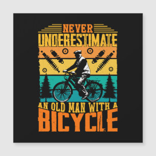 Onderschat nooit een oude man op een fiets