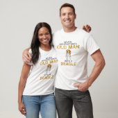 Onderschat nooit het oude Man met een beagle schim T-shirt (Unisex)