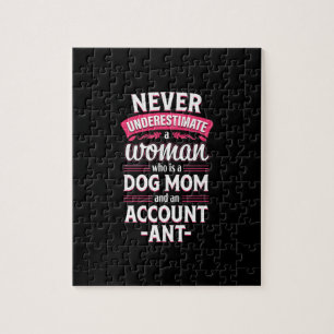 Onderschat nooit vrouw die mam-accountant doet legpuzzel