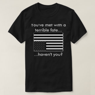 Ondersteboven de Amerikaanse vlag met Majora's Mas T-shirt