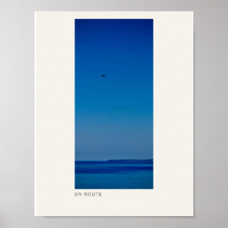 ONDERWEGS — Minimale vliegtuigfotografie Kunstprin Poster