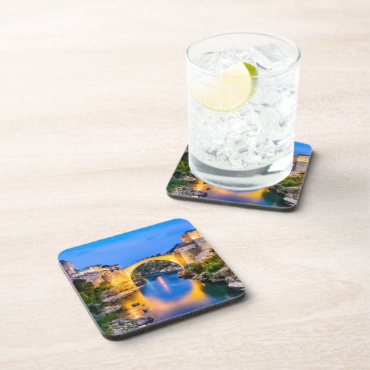 Onderzetters van harde kunststof met kurkrug - set (Rechterzijde)