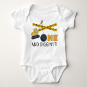 One and Diggin’ It Construction Birthday Baby Body (Devant)