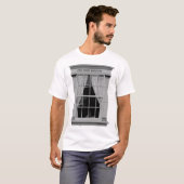 One Dark Window: griezelig en stijlvol T-shirt op  (Voorkant volledig)