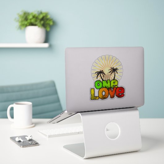One Love Decal Sticker (Laptop op bureau)
