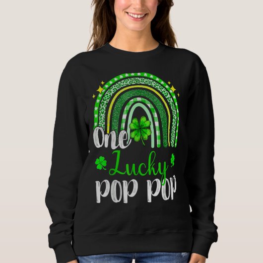 One Lucky Pop Leopard Print Rainbow St Patrick Trui (Voorkant)