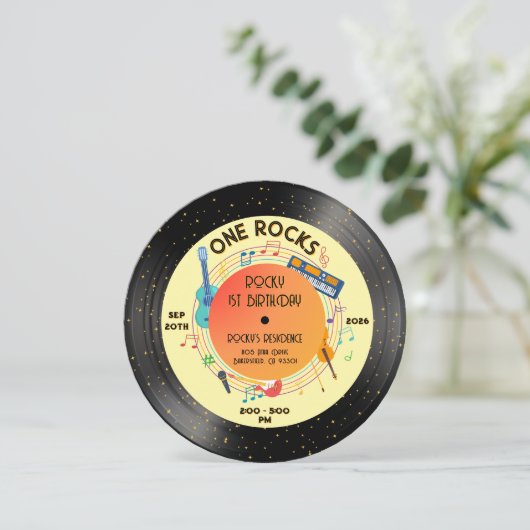 One Rocks First Birthday Invitation - Geboren om t Kaart (Staand voorkant)