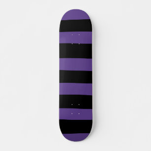Oneffen strepen in Paarse en zwarte Skateboard