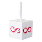 Oneindigheid met rode wijn kubus ornament (Achter hoekig)