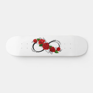 Oneindigheidssymbool met rode rozen skateboard