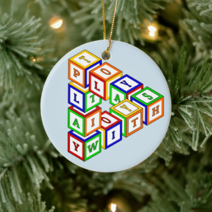 Onmogelijke constructie van een driehoek op blauw keramisch ornament