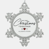 Ons eerste kerstcadeauscript aangepast tin sneeuwvlok ornament (Voorkant)