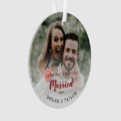 Ons eerste kerstfeest getrouwd bloem ornament (voorkant)