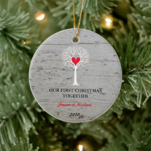 Ons eerste kerstfeest samen liefdesboomdriftwood keramisch ornament