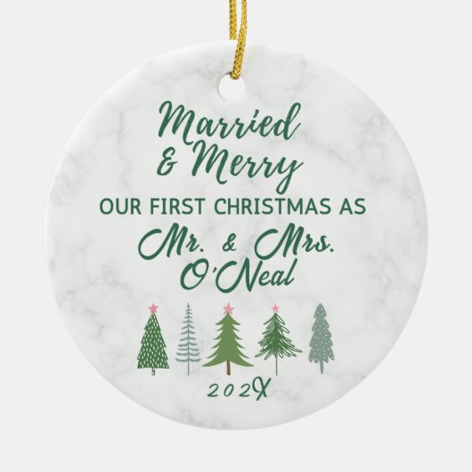 Ons eerste kersthuwelijk en Merry Keramisch Ornament (Voorkant)