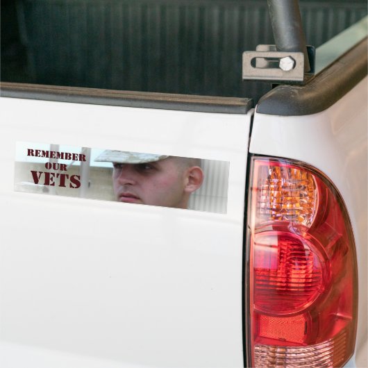 Onthoud onze Vets-Bumpersticker Bumpersticker (Op Truck)