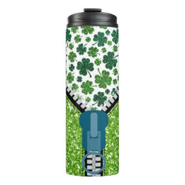 Ontsluipen in St. Patrick's Day Thermosbeker