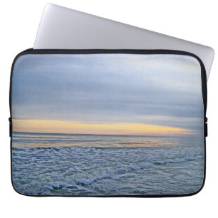 Ontspannende Zonsondergang Aan Zee Laptop Sleeve