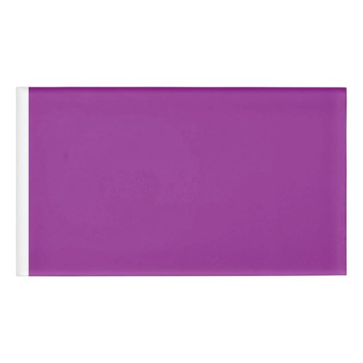 Ontwerp met een verbluffende Paarse achtergrond en Naambadge (Voorkant)