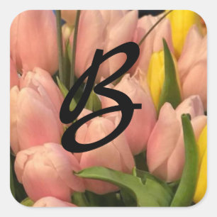 Ontwerp peach Tulip Monogram Vierkante Sticker