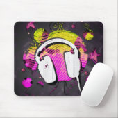 Ontwerp van de hoofdtelefoon in roze en gele achte muismat (Met muis)
